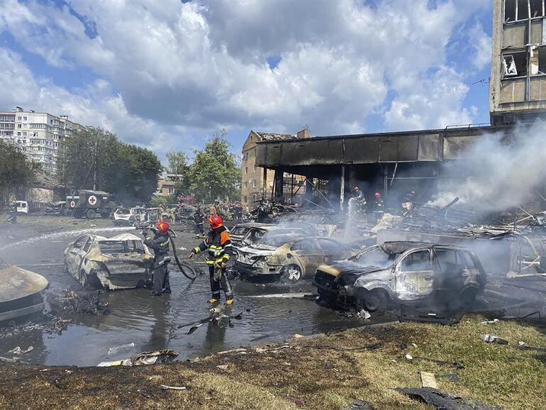 Rusya, Ukraynanın Vinnytsia kentini vurdu: Çok sayıda ölü ve yaralı var