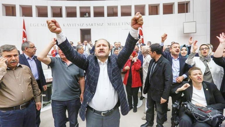 Tarihi geceden unutulmaz 40 fotoğrafın hikâyesi