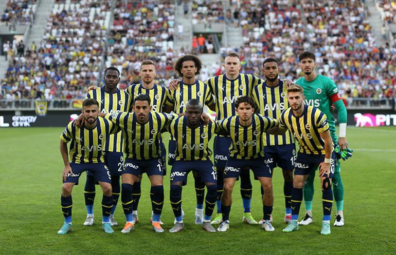 Fenerbahçe - Dinamo Kiev maçında öne çıkan 2 detay Jorge Jesus, Arao ve İsmail Yüksek...