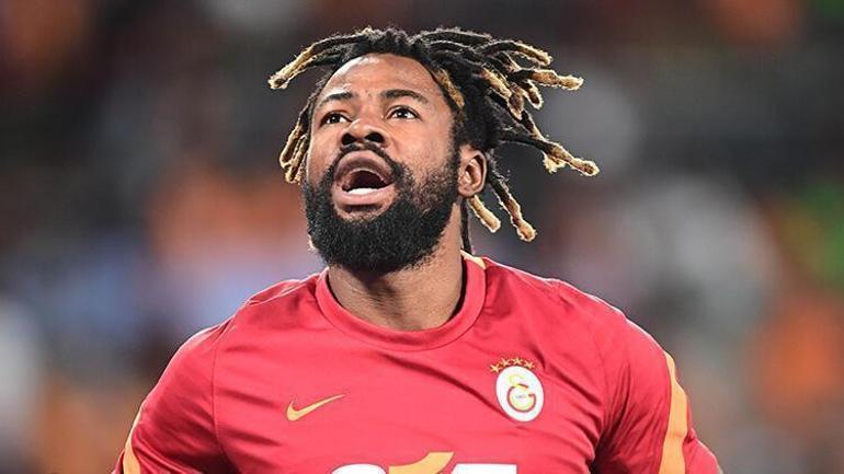 Galatasarayda Okan Buruk neşteri vurdu, 11 ismin üzerini çizdi Luyindama gerçeği...