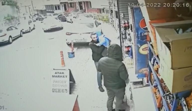 İstanbul’da silahlı maganda dehşeti Baba, 4 yaşındaki oğluyla markete sığındı
