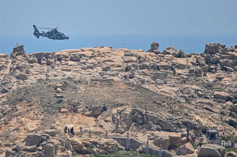 China pressed the button at 7:00 am... And the Great Blockade began Here are the first images