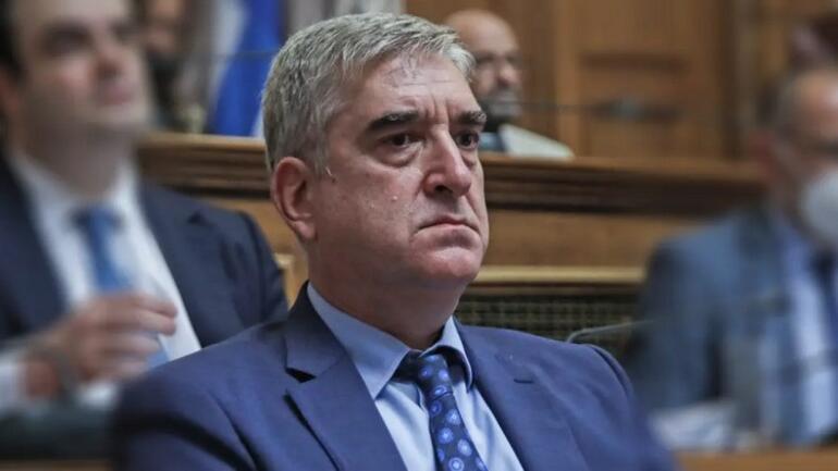 Yunanistanı sarsan casus skandalı İstihbarat Teşkilatı başkanı istifa etti...