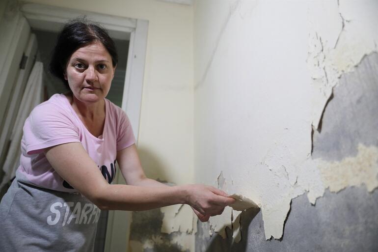 Çöp evden kurtarılmıştı... 9 yaşındaki çocuğun Antalyada kaldığı ev görüntülendi