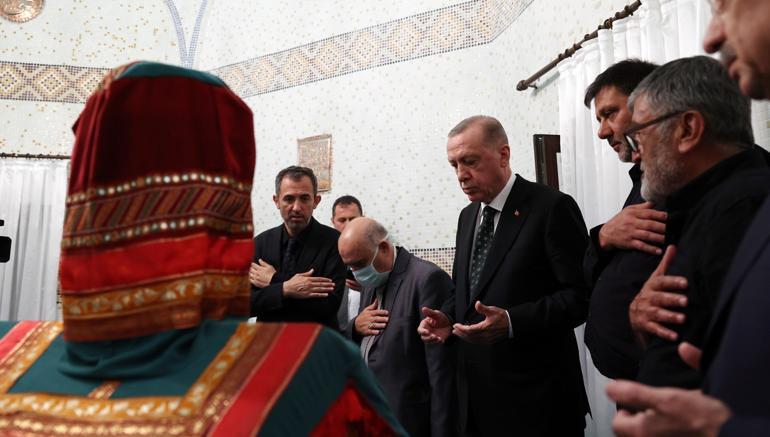 Cumhurbaşkanı Erdoğandan Hüseyin Gazi Cemevine kritik ziyaret Muharrem Ayı iftarına katıldı