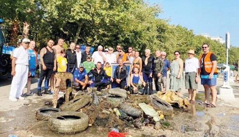 10 dakika arayla böyle bir rezillik görülmedi