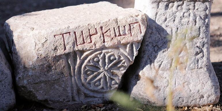 Konya’da tarihe ışık tutacak keşif Anadolu’daki ilk Türk yazıtı