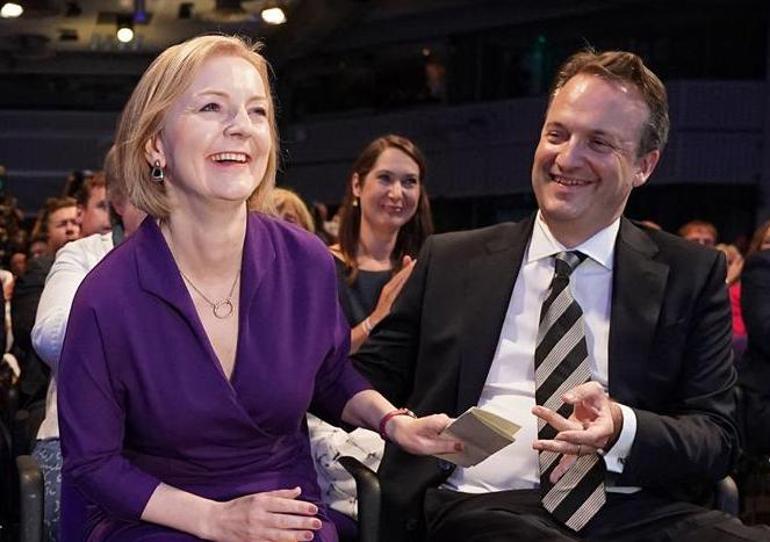 Son dakika... İngilterenin yeni başbakanı Liz Truss oldu