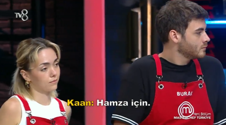 A meaningful gesture in MasterChef Turkey... Competitors presented the award to Hamza Mercimeke, who lost his kidneys.