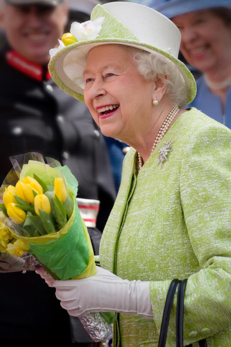 From Queen Elizabeth II to her most loyal employee: Last surprise at her last breath