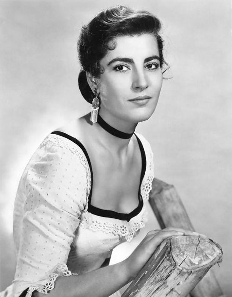 Cinema has lost a legendary star: Irene Papas has died