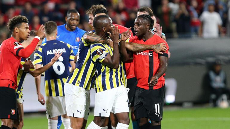 Rennes-Fenerbahçe maçında gergin anlar Jorge Jesus kenarda çılgına döndü