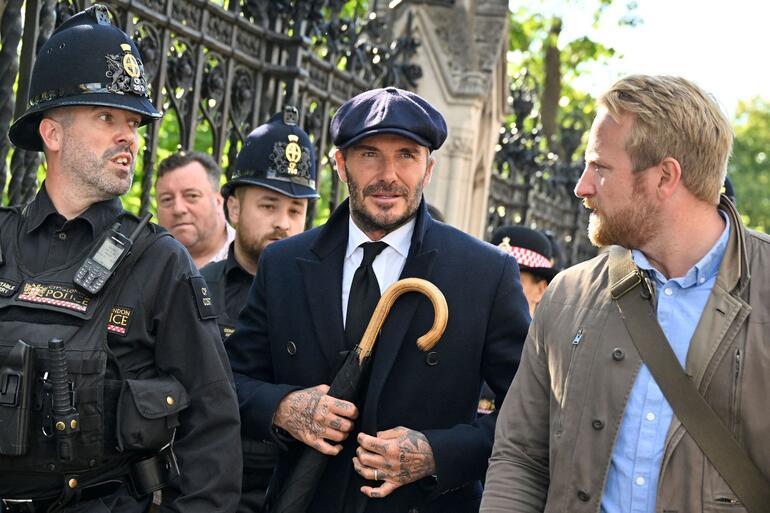 David Beckham waited 13 hours to bid farewell to Queen Elizabeth Emotional moments...