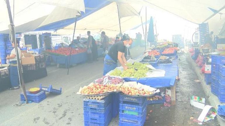 Beylikdüzü’nde depoda yangın çıktı, pazar yeri duman altında kaldı
