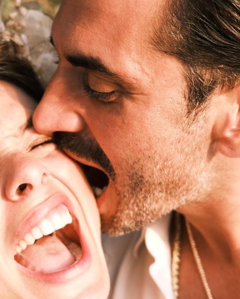 Bugün 25. evlilik yıl dönümümüz