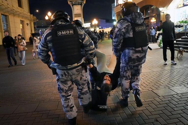Rusyada seferberlik protestosu... Binden fazla kişi gözaltına alındı