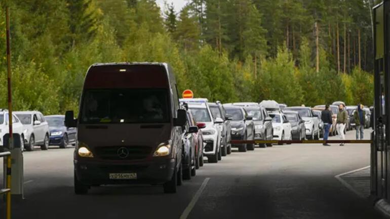 The Russians are fleeing in droves... Vehicle queues at the border gates, Russia is alarmed