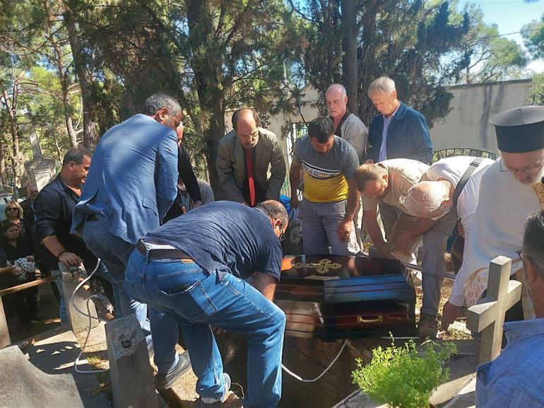 Öğretmeye bedeniyle devam etti