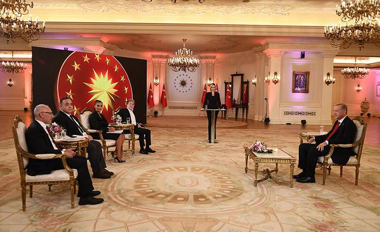 Son dakika haberi! Kanal D - CNN TÜRK ortak yayını! Cumhurbaşkanı Erdoğan'dan  EYT, TOKİ, asgari ücret ve TOGG açıklamaları