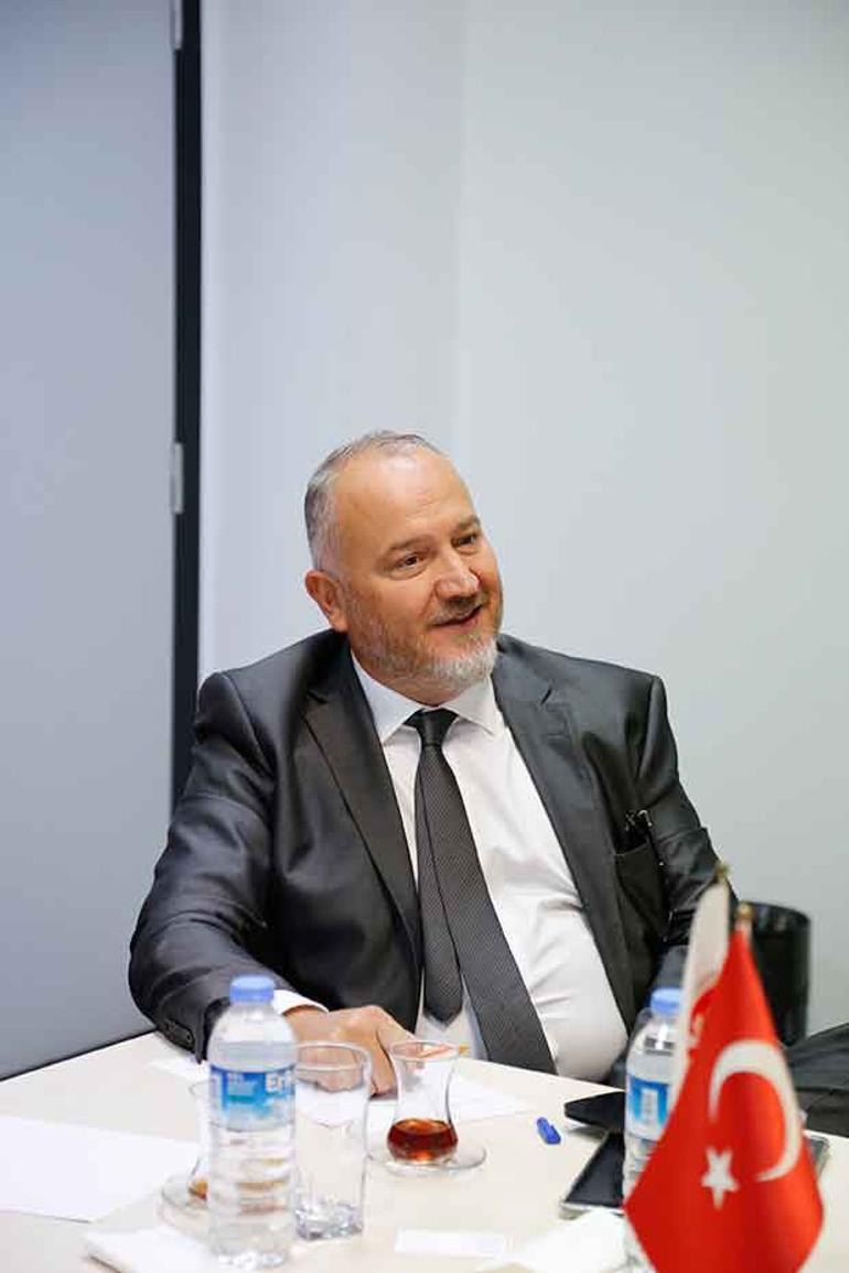 DÜNYA BİZİ KONUŞTU