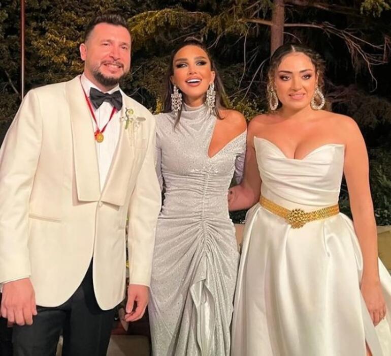 The wedding gift İbrahim Tatlıses received for his daughter was talked about a lot... Gold belt statement from Dilan Çıtaktan