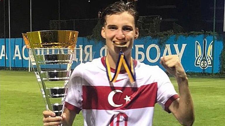 Turin's young football player Emirhan Acardan Galatasaray, Fenerbahce and National Team words My father met with Fatih Terim...