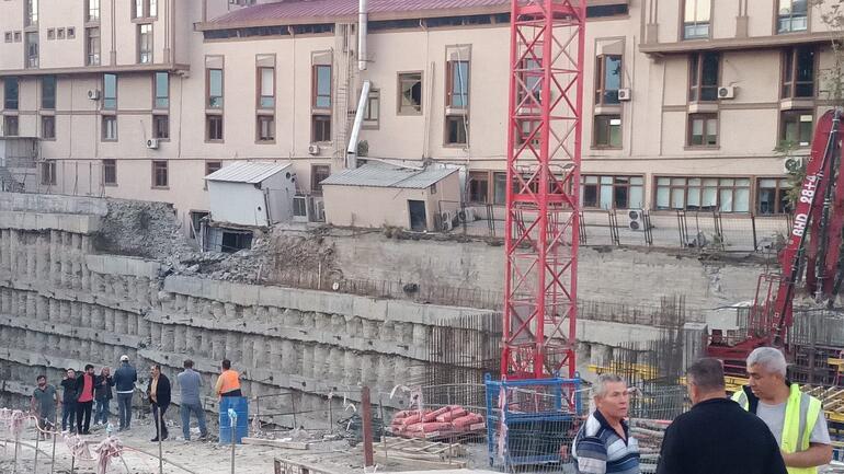 Küçükçekmecede duvarında çatlaklar oluşan üniversite binası boşaltıldı