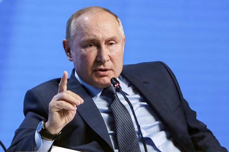 Putinin öz varisini seçdiyi iddiası Rusiyanın Kinder sürprizi budur