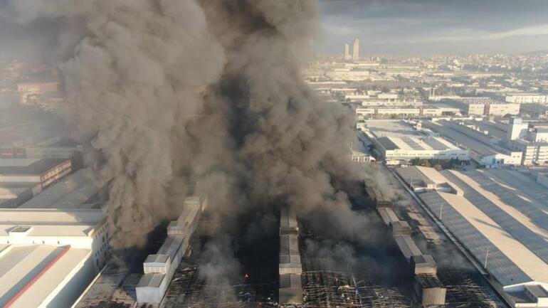 Tüm şehri duman kapladı... Bursadaki büyük yangının boyutu gün ağarınca ortaya çıktı