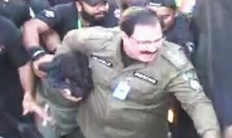 Son dakika: Pakistan eski Başbakanı İmran Hana suikast girişimi