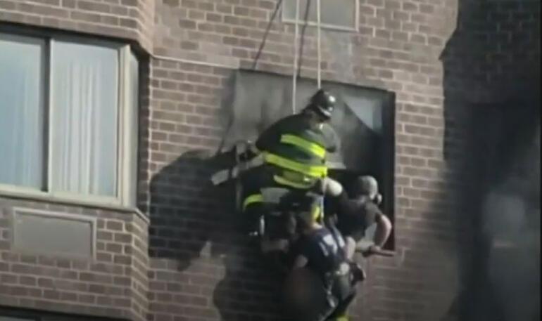 43 injured, 2 critically, in New York fire