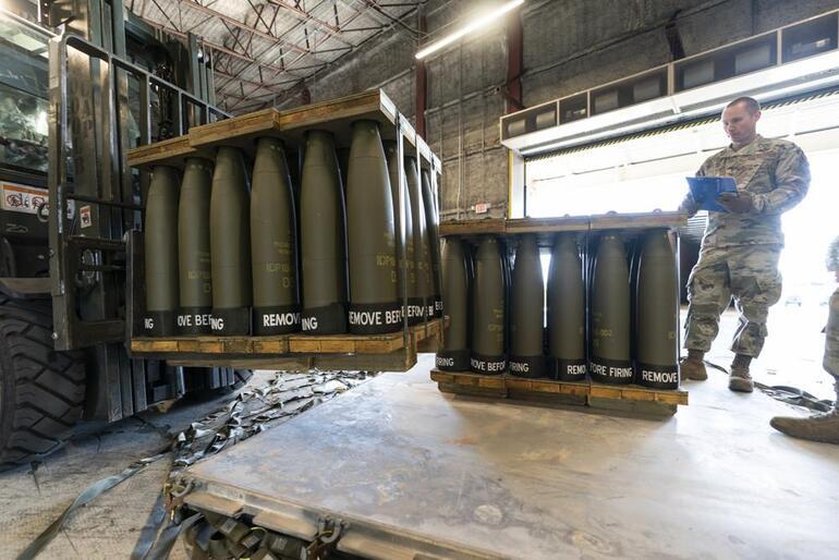 Zelenski istediğini aldı Ukraynaya 4  adet Avenger hava savunma sistemi