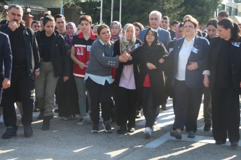 Son dakika... Türkiye Taksim saldırısının kurbanlarına ağlıyor Anneden yürek dağlayan sözler