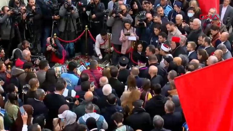 Teröre karşı tek yürek... İstiklal Bizim Birlik ve Beraberlik Yürüyüşü düzenlenledi