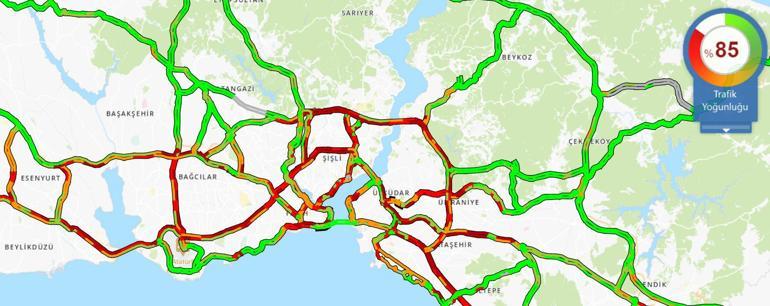 Son dakika: Meteorolojiden uyarı gelmişti... İstanbul’da trafik kilit Yoğunluk yüzde 85