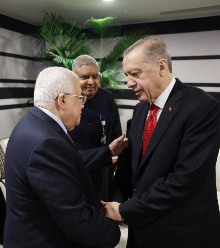 Cumhurbaşkanı Erdoğan Katarda liderlerle bir araya geldi