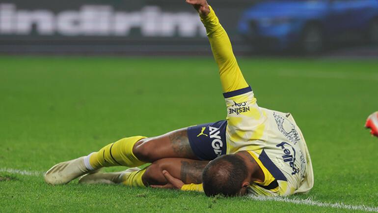 Fenerbahçe-Rayo Vallecano maçında Joao Pedro sakatlandı Gözyaşlarıyla sahayı terk etti