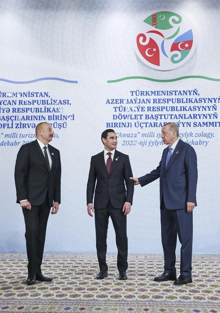 Cumhurbaşkanı Erdoğan, Aliyev ve Berdimuhammedovdan aile fotoğrafı