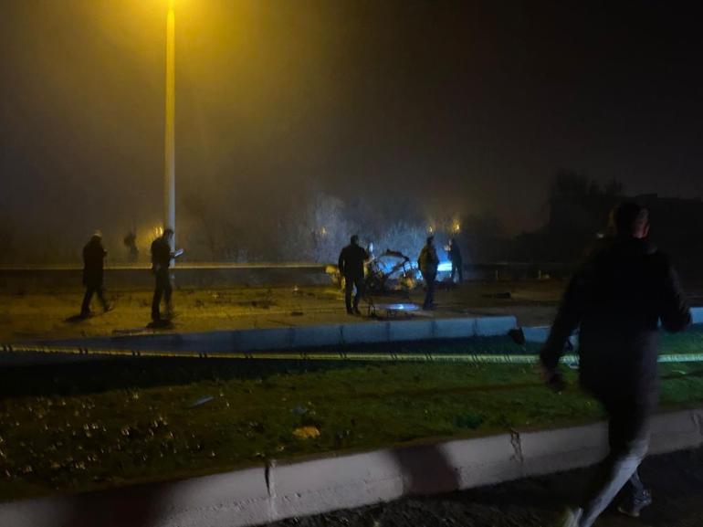 Son dakika... Diyarbakırda bombalı araçlı saldırı Polis aracı geçişi sırasında patlatıldı: Yaralılar var