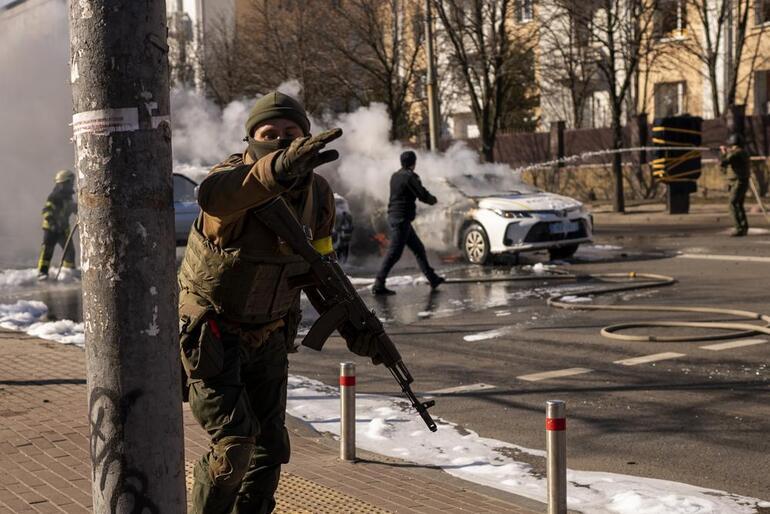 Ukraynalı generaldan heyrətamiz açıqlama: Hətta kaset bombalarına da ehtiyac var