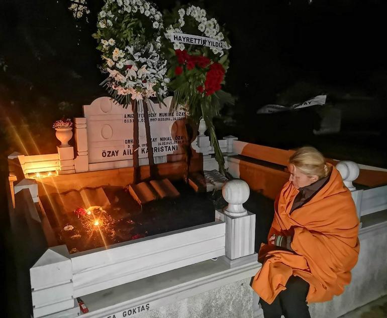 Tuğba Özay sabaha kadar babasının mezarını bekledi... İlk gecende seni yalnız bırakabilir miydim