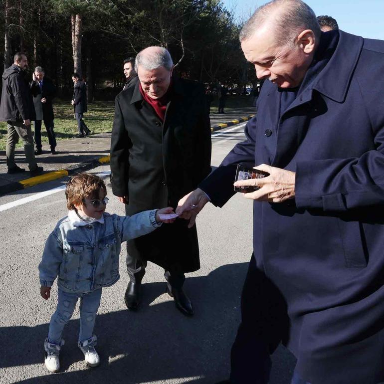Cumhurbaşkanı Erdoğan'dan minik Zayn'a harçlık - Son Dakika Haber