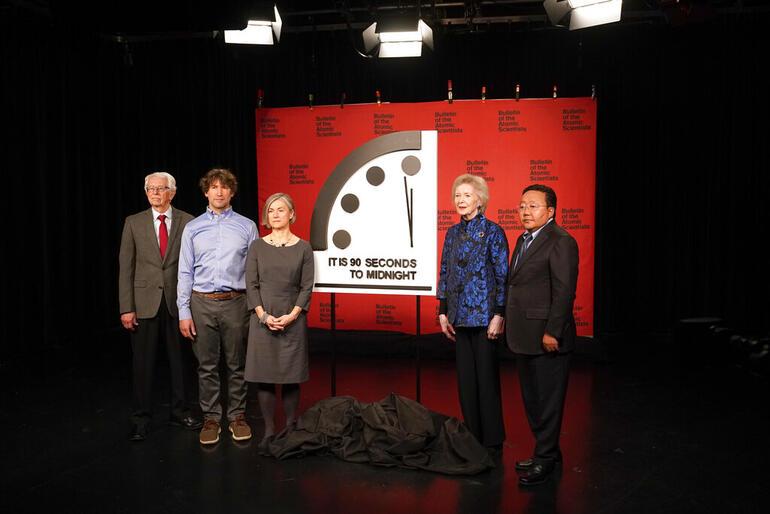 Updated Doomsday Clock Only 90 seconds, closest to Humanity self-destruct