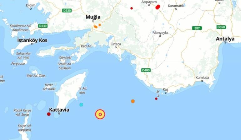 Son dakika deprem: Muğla açıklarında 5.4 büyüklüğünde deprem Antalyadan da hissedildi