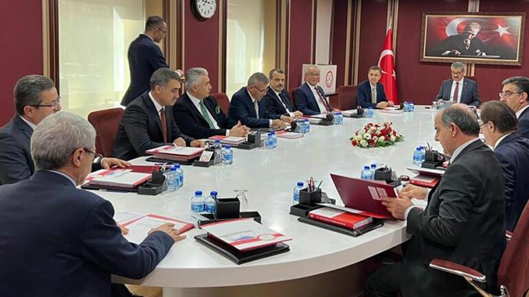 Son dakika... YSKnın yeni başkanı Ahmet Yener oldu