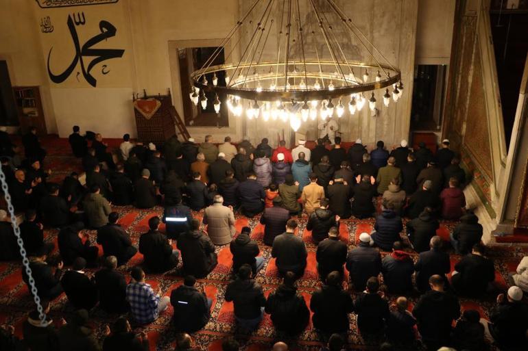 Ayasofya Camiinde Kandil coşkusu