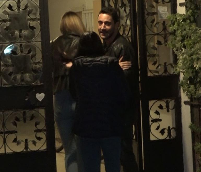 Çağla Şıkelin ilk aşk karesi... Nail Gönenli ile görüntülendi