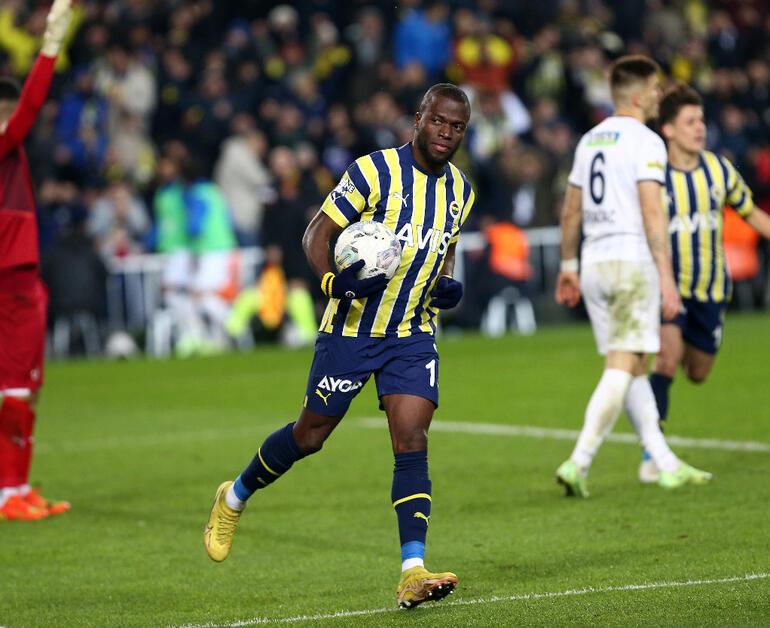 Transfer statement from Fenerbahce striker Enner Valencia. Very good 2 offers.