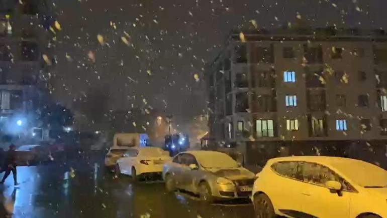 Son dakika: İstanbulda kar yağışı başladı