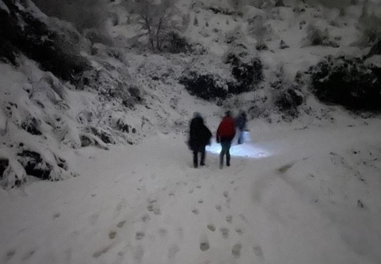 Türkiye kar altında Şehirlerarası yollar kapandı, sürücüler yolda kaldı... İşte yurtta son durum